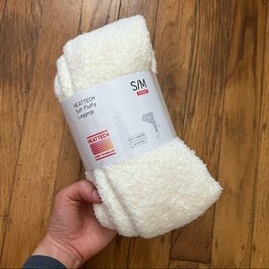 Uniqlo White Heattech soft fluffy legging